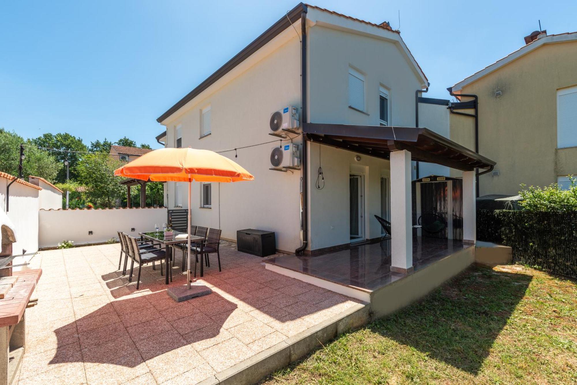 Ida Apartment